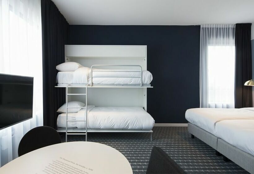 四人标准间, Corendon Village Amsterdam