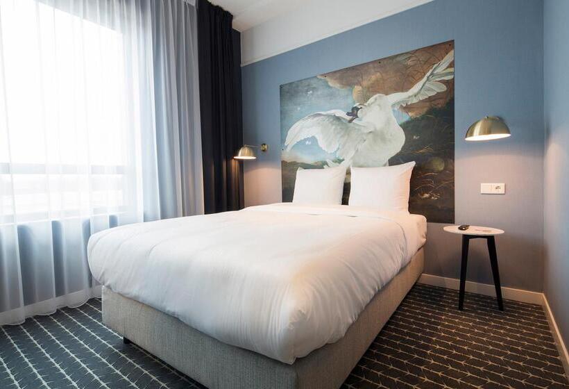 Standard Single Room, Corendon Village Amsterdam