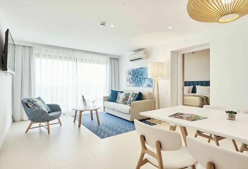 سوییت لوکس, Eurostars Ibiza