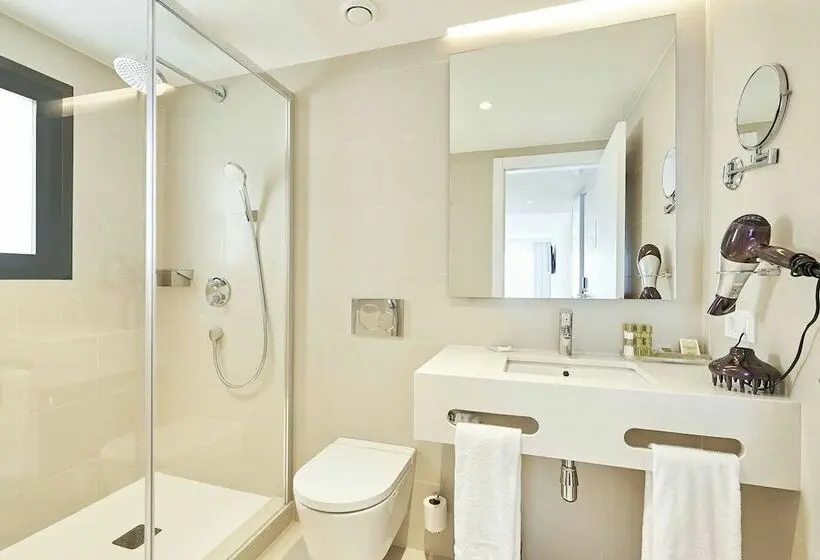 سوییت لوکس, Eurostars Ibiza