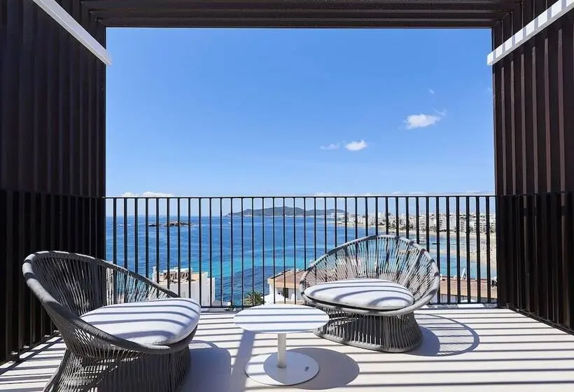 اتاق دوبلکس, Eurostars Ibiza