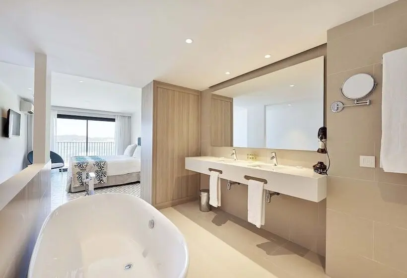 اتاق دوبلکس, Eurostars Ibiza