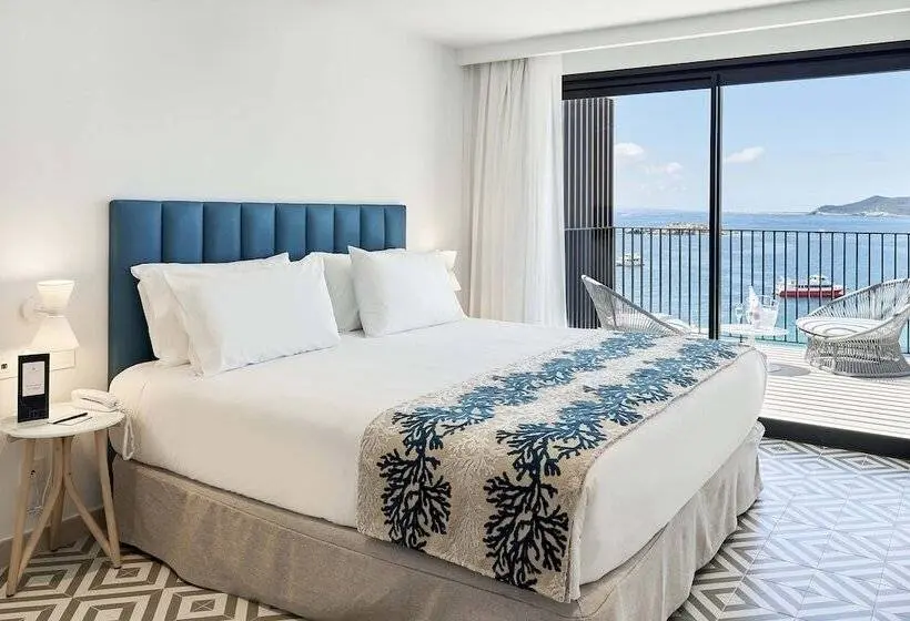 اتاق دوبلکس, Eurostars Ibiza