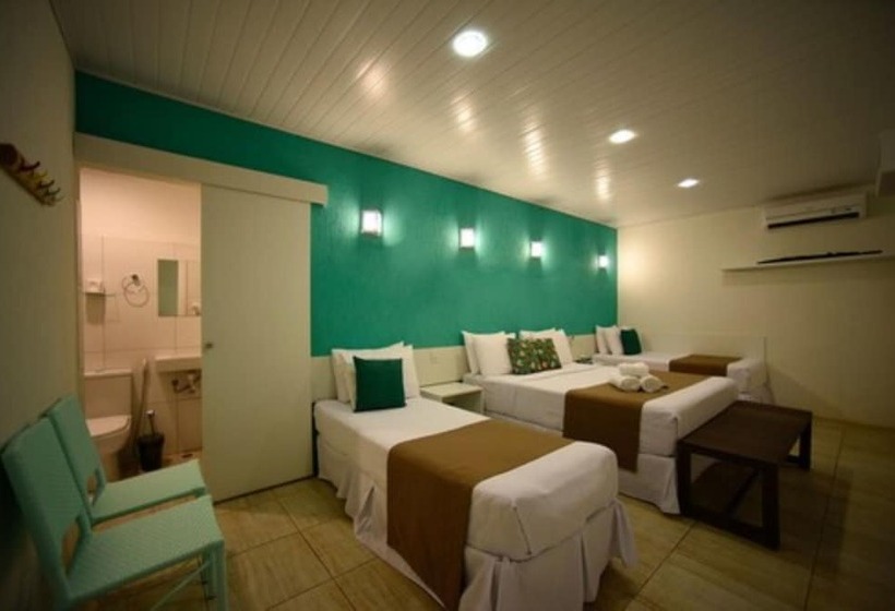 اتاق استاندارد چهار تخته, Pousada Malibu