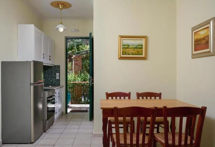 1 Bedroom Apartment