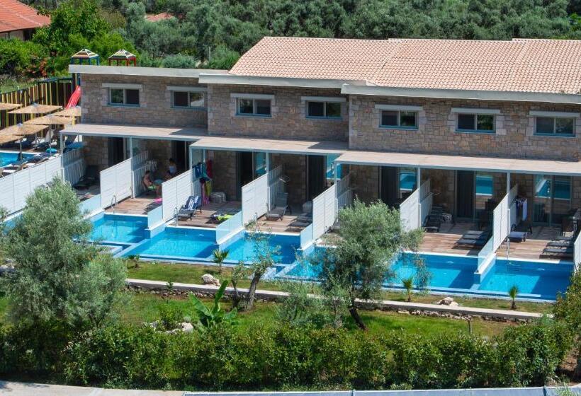 جناح مزود بحمام سباحة, Villagio Maistro