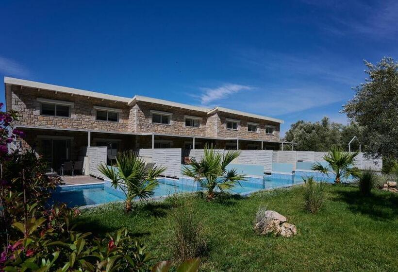 جناح مزود بحمام سباحة, Villagio Maistro