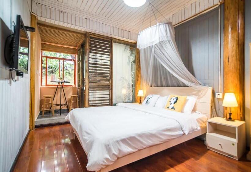 标准间, Tuo Tuo Guest House