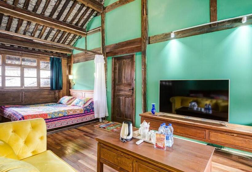 جناح مزود بتراس, Tuo Tuo Guest House