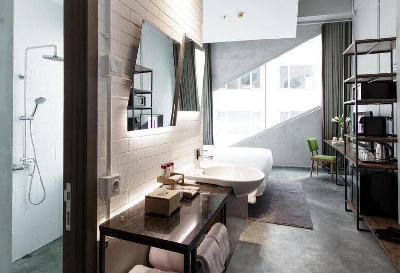 Номер Superior, Janevalla Bandung