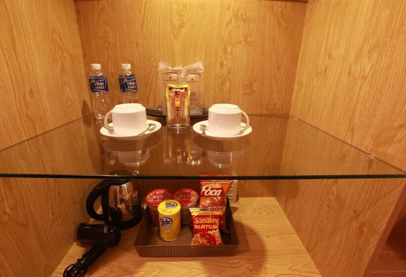 اتاق لوکس سه تخته, Minh Tam Hotel & Spa 3/2