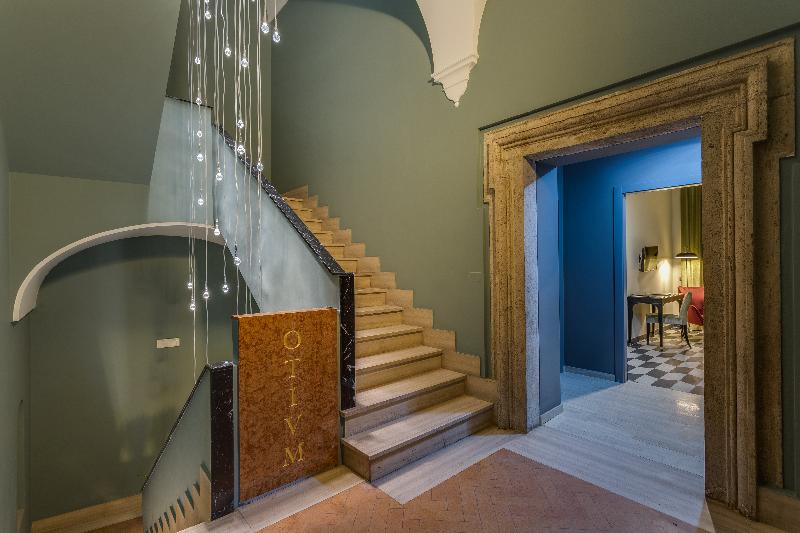 اتاق سوپریور, Otivm