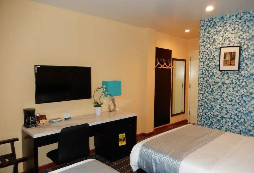 Номер Стандарт 2 Двуспальные Кровати, Quality Inn Near Sunset Park