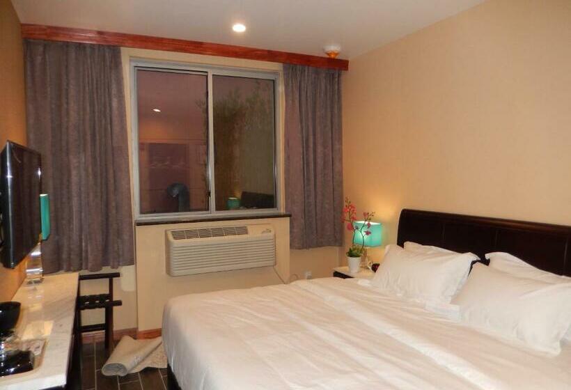 キングサイズベッドのスタンダードルーム, Quality Inn Near Sunset Park