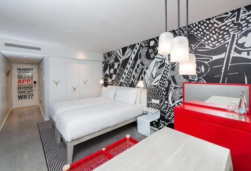 山の見えるスーペリアルーム, Radisson Red Hotel V&a Waterfront Cape Town