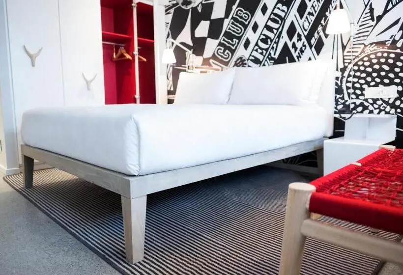山の見えるスーペリアルーム, Radisson Red Hotel V&a Waterfront Cape Town