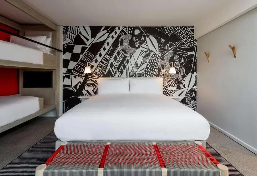 マウンテンビューファミリールーム, Radisson Red Hotel V&a Waterfront Cape Town