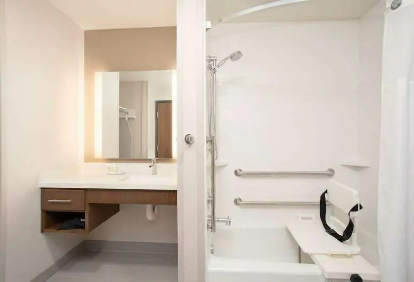 سوئیت برای معلولان, Staybridge Suites Rapid City Rushmore, An Ihg