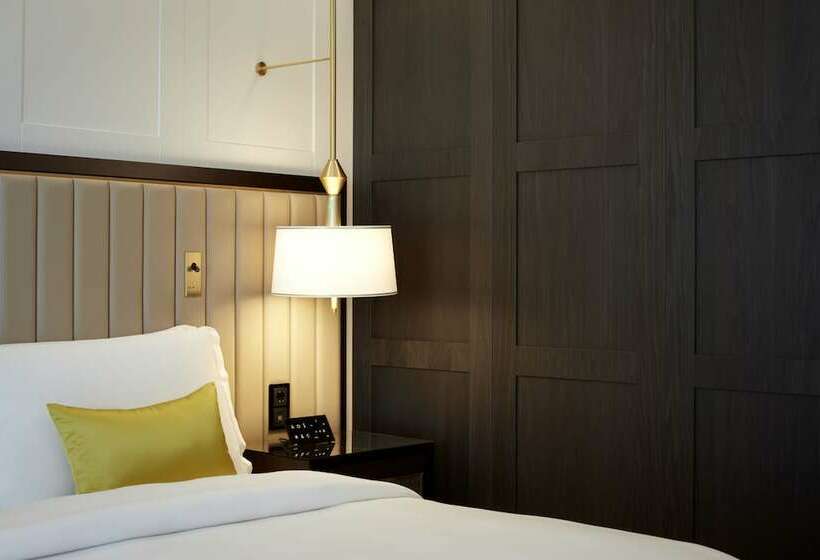 اتاق لوکس, The Alexander, A Luxury Collection Hotel, Yerevan