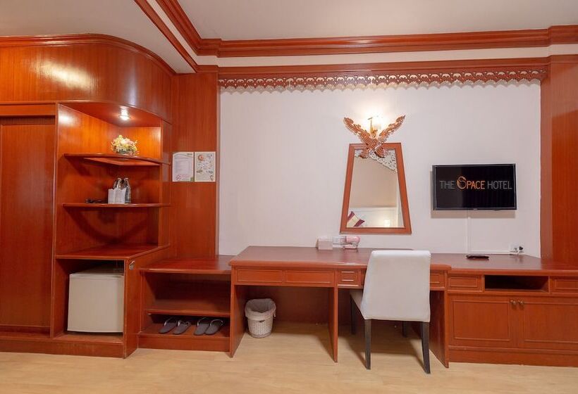 חדר דלוקס, The Space Hotel Chiang Rai