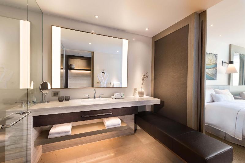 Номер Deluxe, The Westin Perth