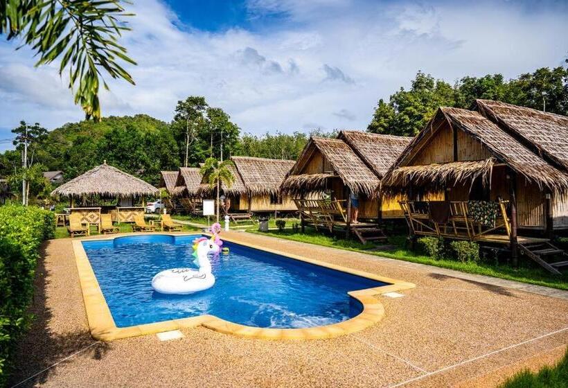 Deluxe Family Room, Aonang Bamboo Pool Resort
