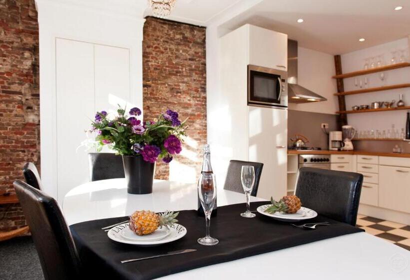 شقة غرفة واحدة, Canal Holiday Apartment