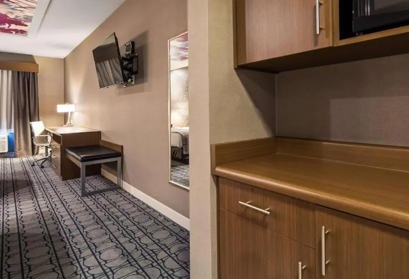 スイート, Best Western Plus Coalinga Inn