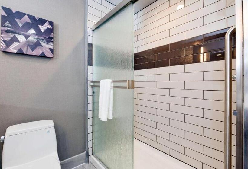 جناح, Best Western Plus Coalinga Inn