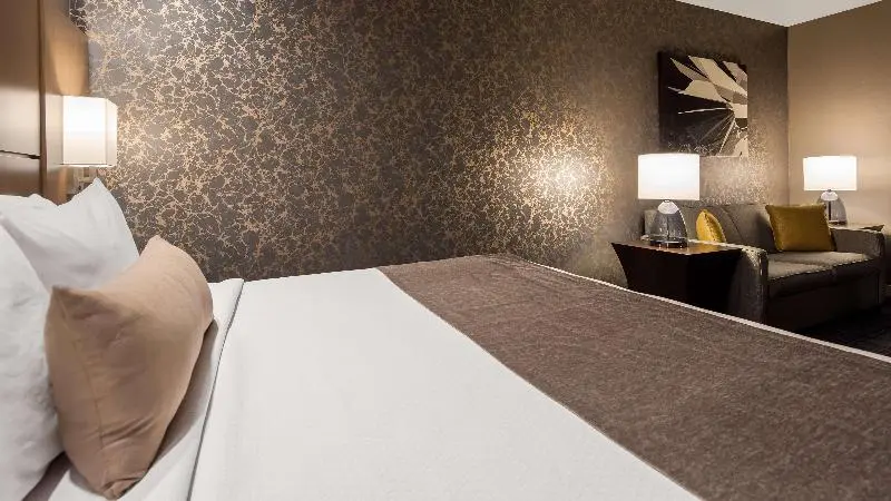 キングサイズベッドのスタンダードルーム, Best Western Plus Coalinga Inn