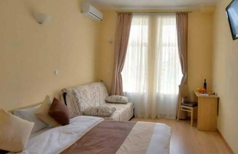 اتاق استاندارد با بالکن, Heart Kyiv Apart