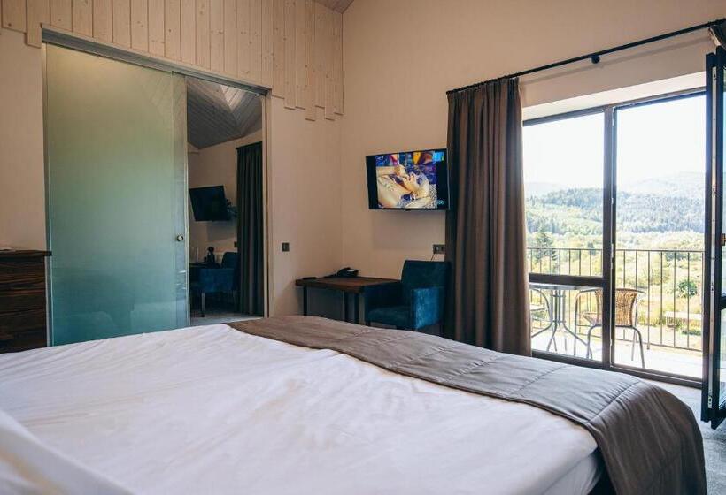 سوییت, Osonnya Karpaty Resort Medical & Spa