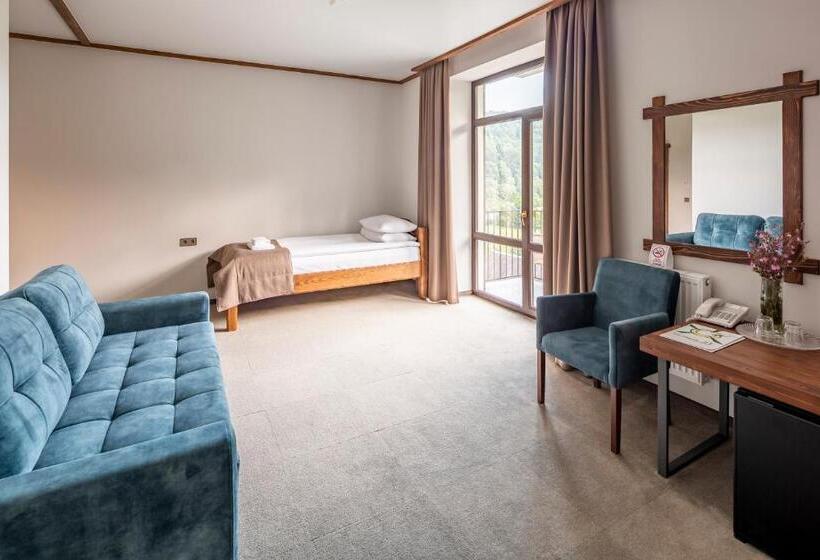 سوییت, Osonnya Karpaty Resort Medical & Spa