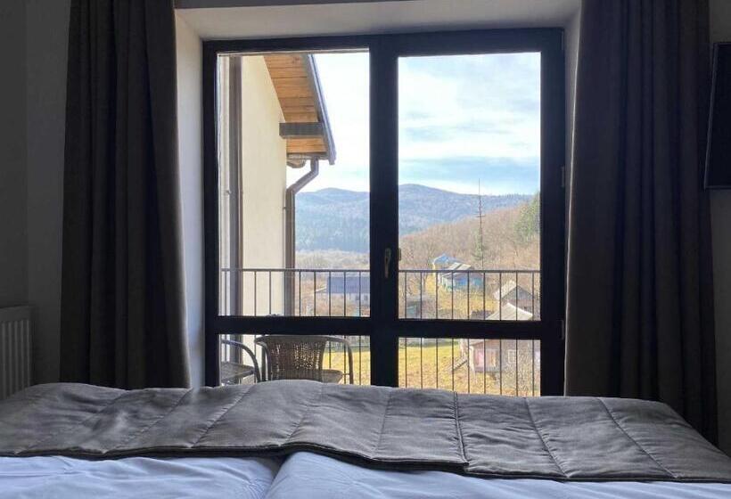 سوییت با چشم‌انداز کوه, Osonnya Karpaty Resort Medical & Spa