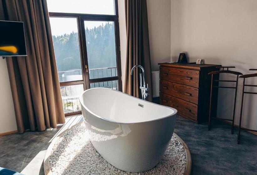 سوییت دوبلکس, Osonnya Karpaty Resort Medical & Spa