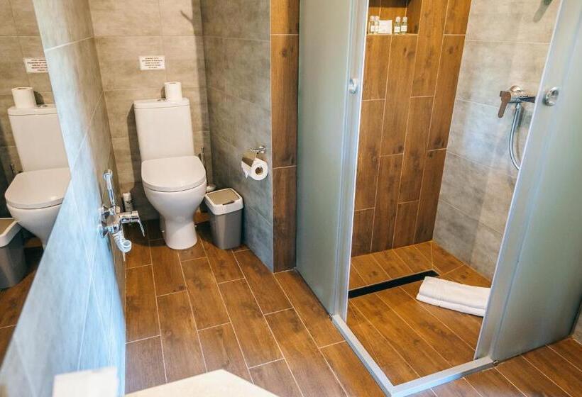 سوئیت با چشم‌انداز رودخانه, Osonnya Karpaty Resort Medical & Spa