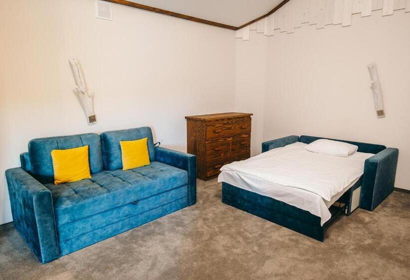 سوئیت با چشم‌انداز رودخانه, Osonnya Karpaty Resort Medical & Spa