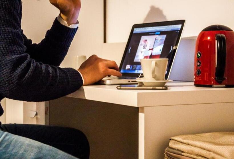 חדר סטנדרט, Rossovino Como