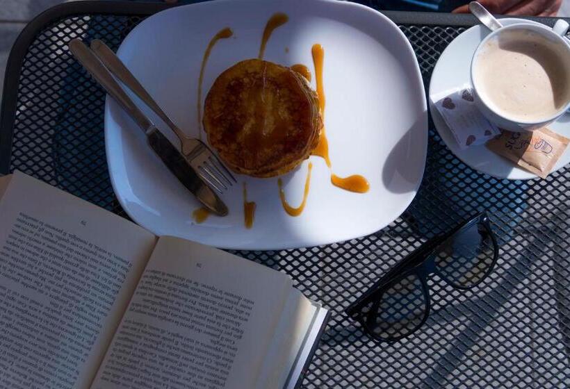 חדר סטנדרט, Rossovino Como