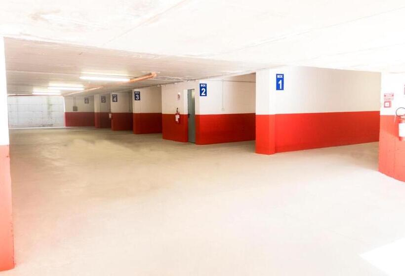 חדר סטנדרט, Rossovino Como