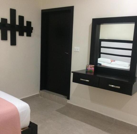スタンダード４人部屋, Sevilla Palenque