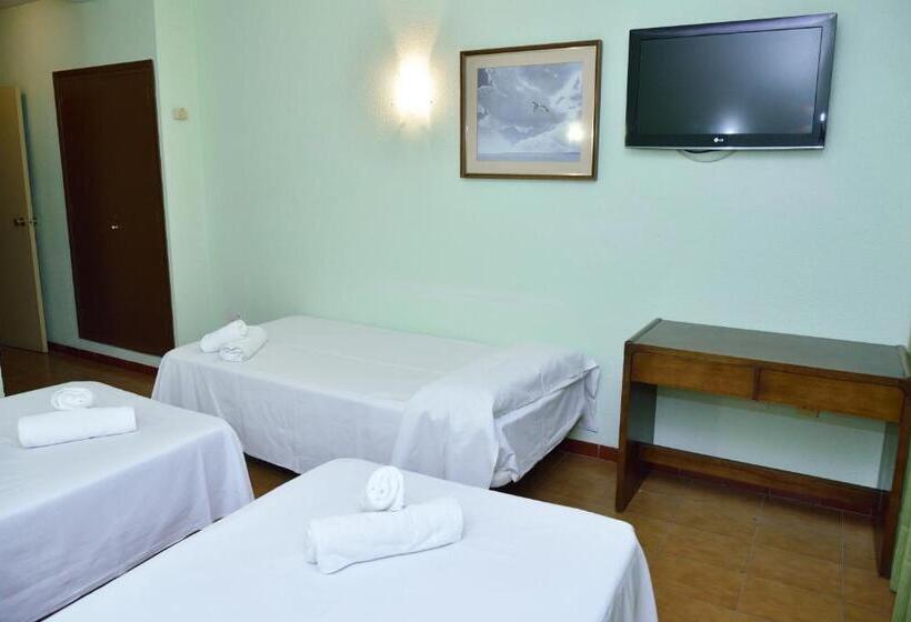 חדר קלאסי לשלושה, Sierra De Arcos