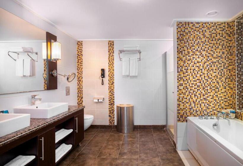 سوییت با چشم‌انداز دریا, Bera Hotel Alanya