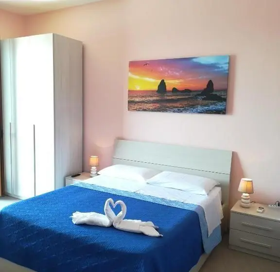 Deluxe Kolmen Hengen Huone Merinäkymä, B&b La Spiaggetta Di Stazzo