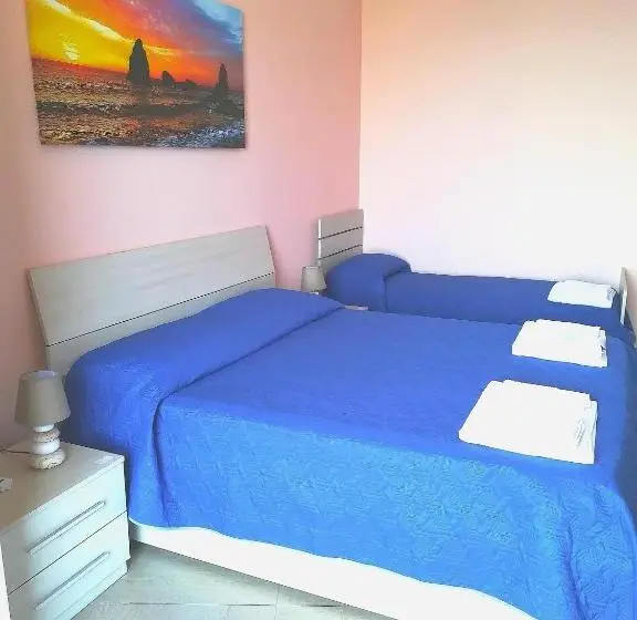 Deluxe Kolmen Hengen Huone Merinäkymä, B&b La Spiaggetta Di Stazzo