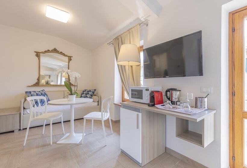 디럭스 4인 룸, Corte Realdi Boutique Rooms Garda