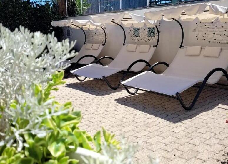 标准工作室, Pompei Suite