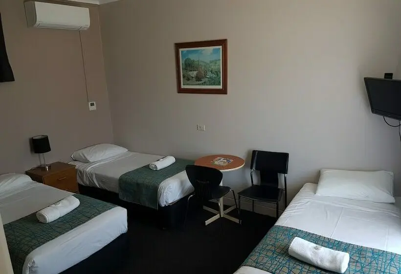スタンダードルーム, Gateshead Tavern & Motel