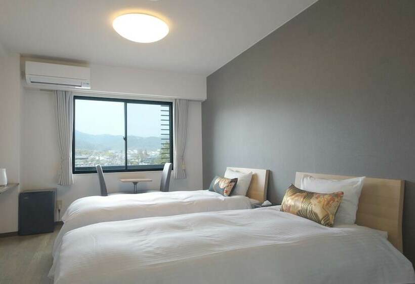 غرفة إقتصادية, Arashiyama