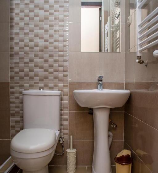 اتاق استاندارد سه نفره, Classic